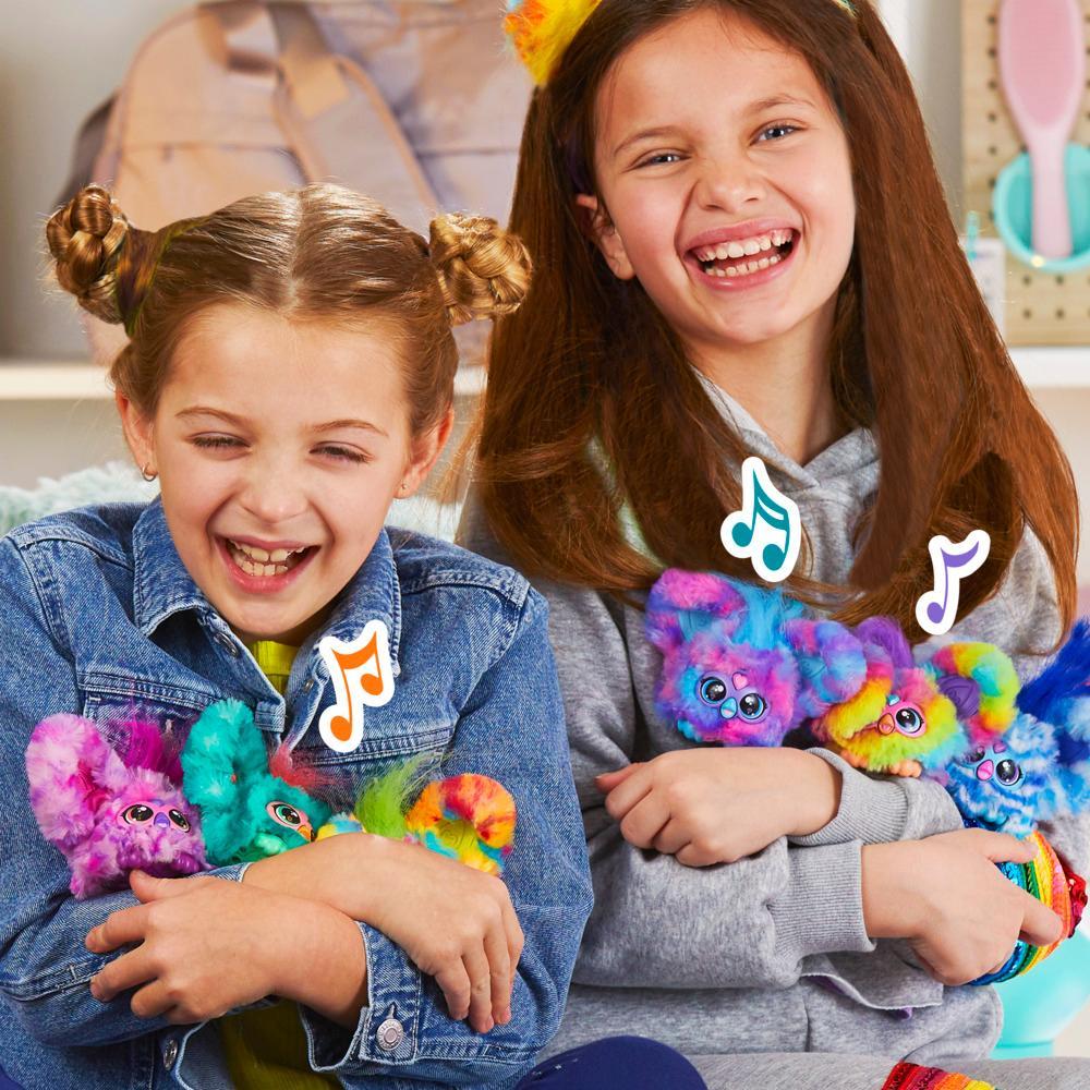 Furby Furblets 2-Pack Pix-Elle and Ooh-Koo Mini Electronic Plush Toys - Image 5