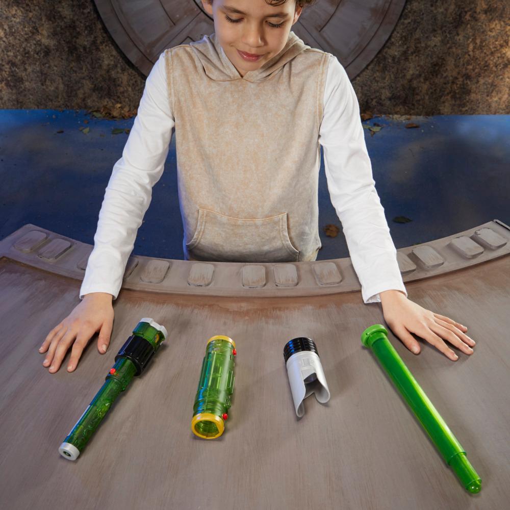 Star Wars Lightsaber Forge Kyber Core Sabine Wren Customizable Electronic Lightsaber - Image 2