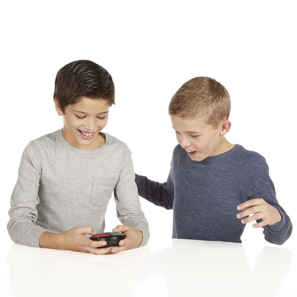 Simon Micro Series Game - Image 3