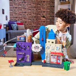 Marvel Spider-Man VenomVersus Web Slinging City Playset