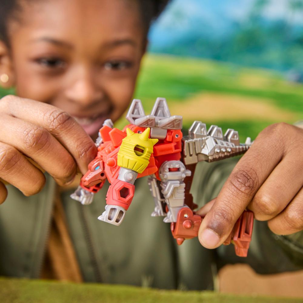 Transformers CYBERWORLD Cyber Changers Dinobot Snarl Action Figure - Image 2