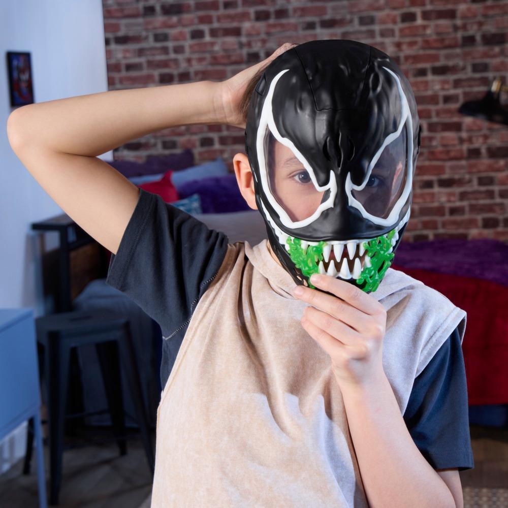 Marvel Spider-Man VenomVersus Venom Glow-In-The-Dark Mask for Role Play Super Hero Toys for Kids Ages 5 - Image 4