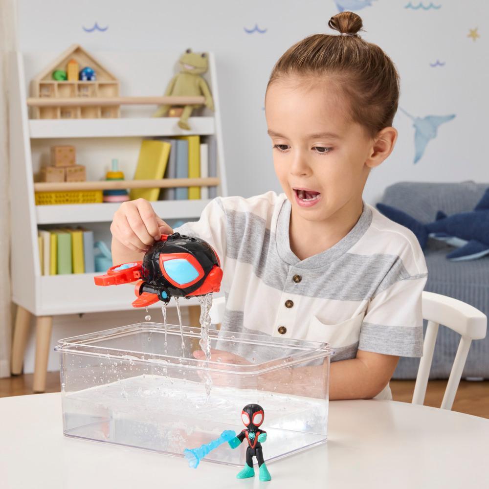 Marvel Spidey and his Amazing Friends Water-Webs Spin Dolphin Submarine Toy - Image 10