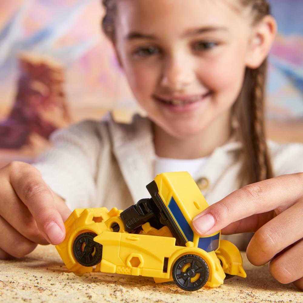 Transformers CYBERWORLD Armored Cyber Changers Bumblebee Action Figure - Image 3