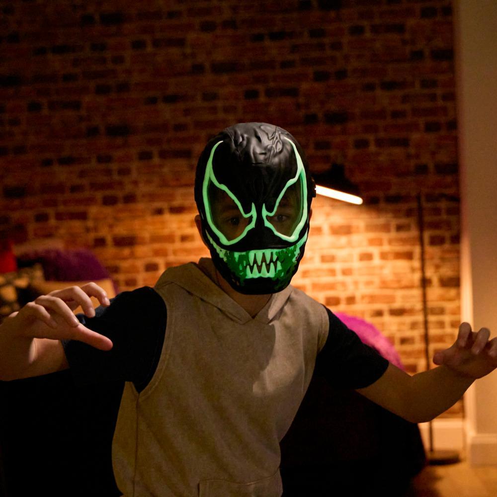 Marvel Spider-Man VenomVersus Venom Glow-In-The-Dark Mask for Role Play Super Hero Toys for Kids Ages 5 - Image 2