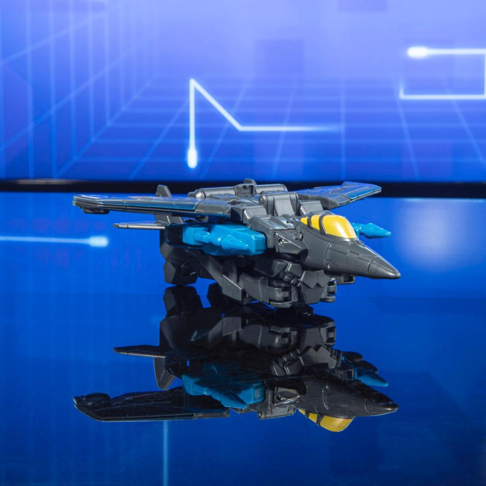 Transformers Toys EarthSpark Warrior Class Skywarp Action Figure - Image 3