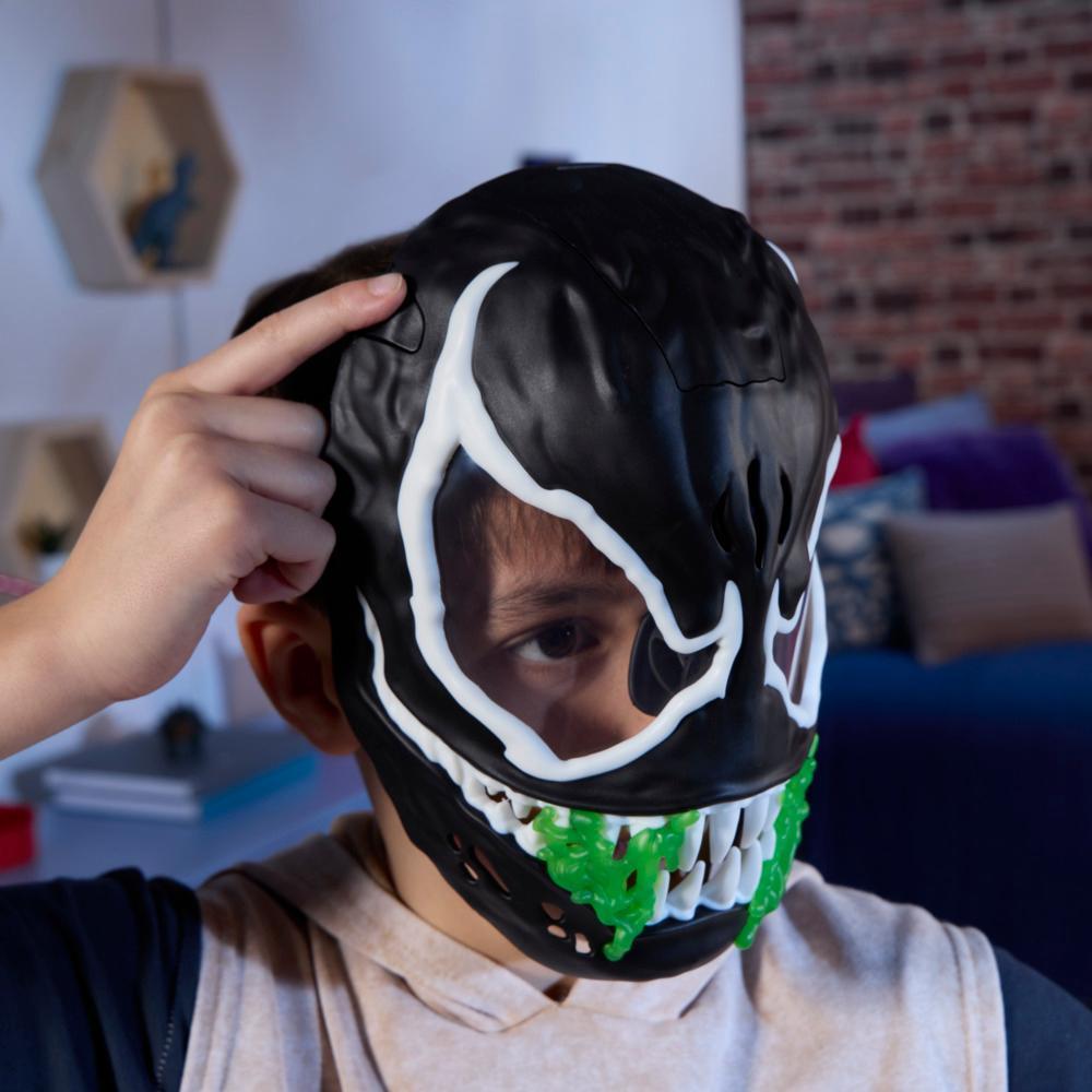Marvel Spider-Man VenomVersus Venom Glow-In-The-Dark Mask for Role Play Super Hero Toys for Kids Ages 5